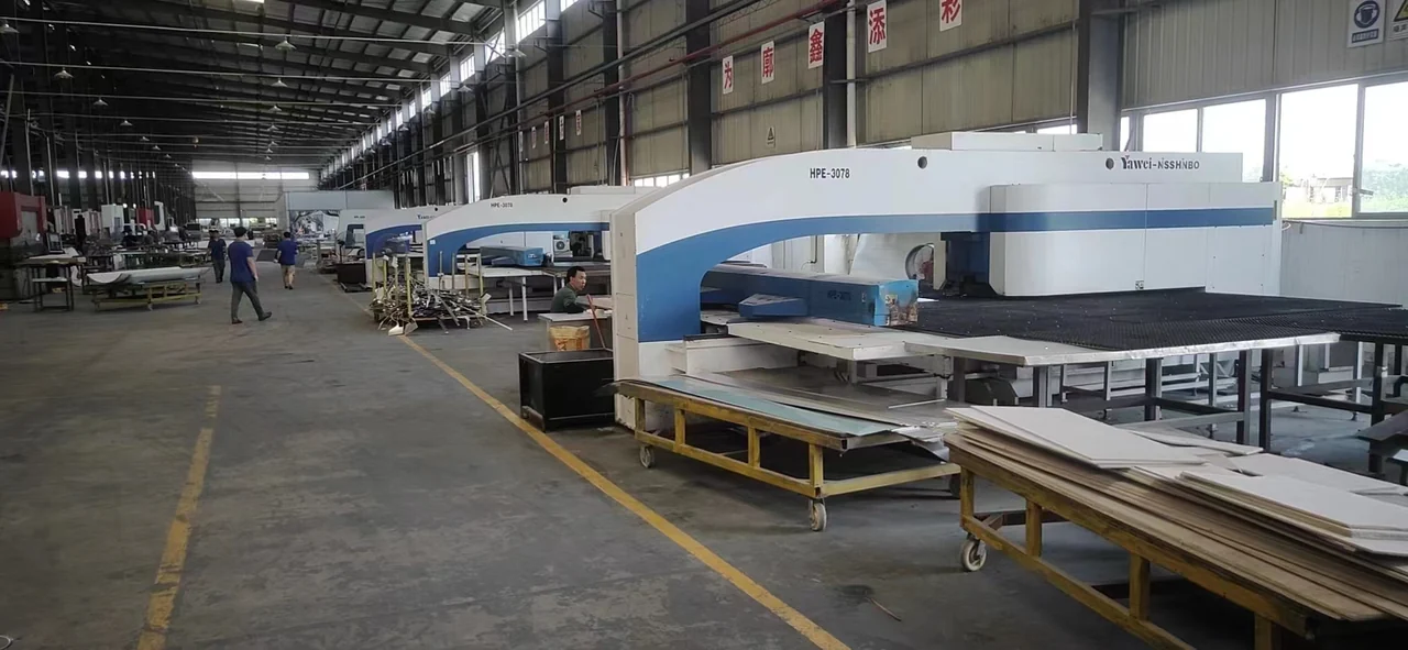 CNC sheet-metal punching equipment with a flat worktable